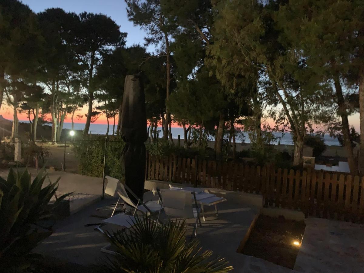 L'Oasi Una Pineta Sul Mare Кустоначи Екстериор снимка