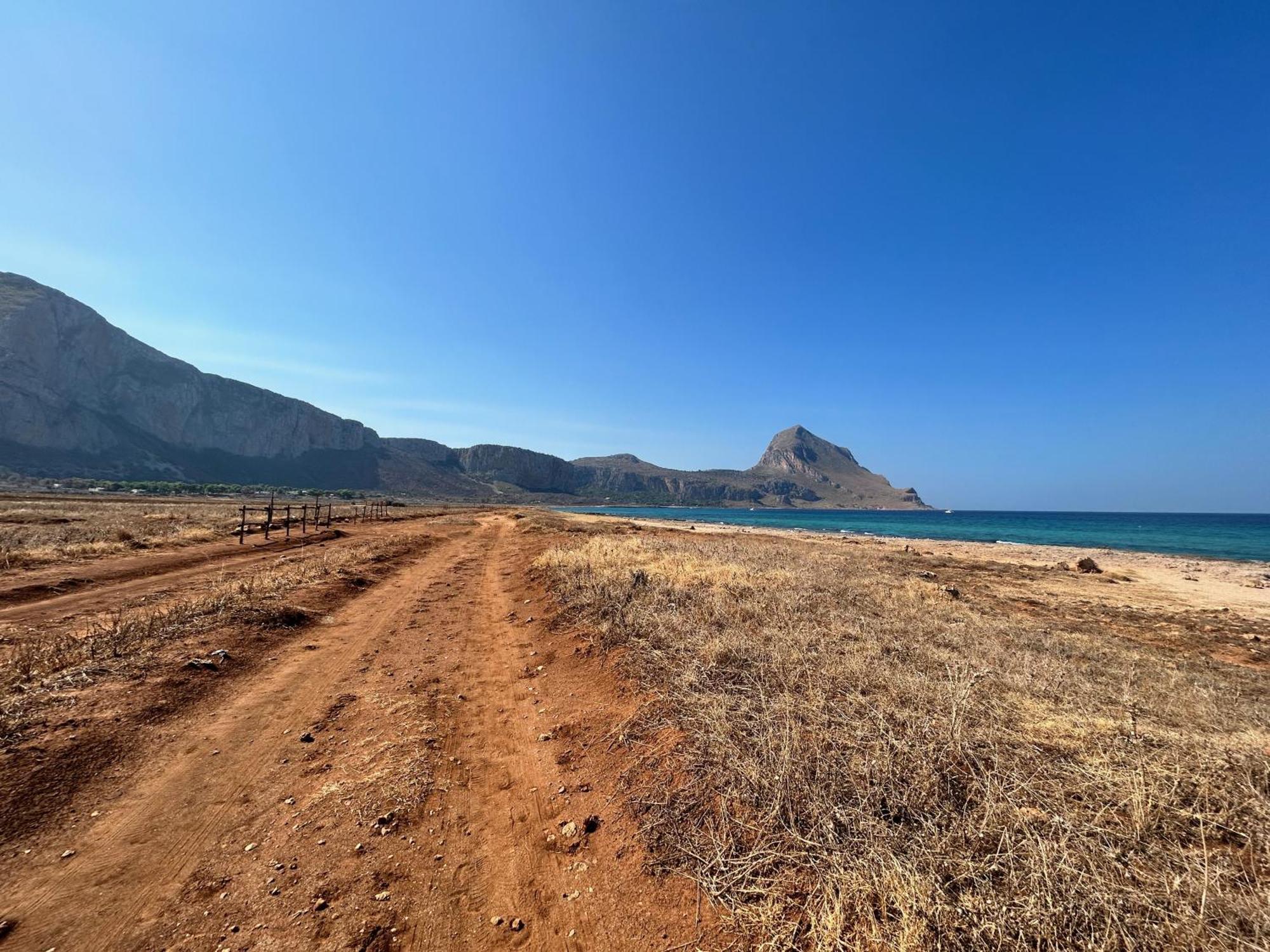 L'Oasi Una Pineta Sul Mare Кустоначи Екстериор снимка